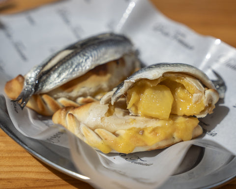 Empanadillas de tortilla de patata: el nuevo bocado de La Barra de Doña Tomasa