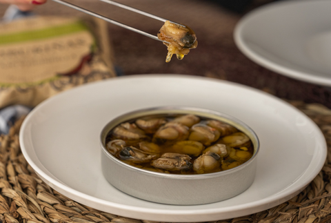 Zamburiñas en Aceite de Oliva con Ajo y Guindilla 111g