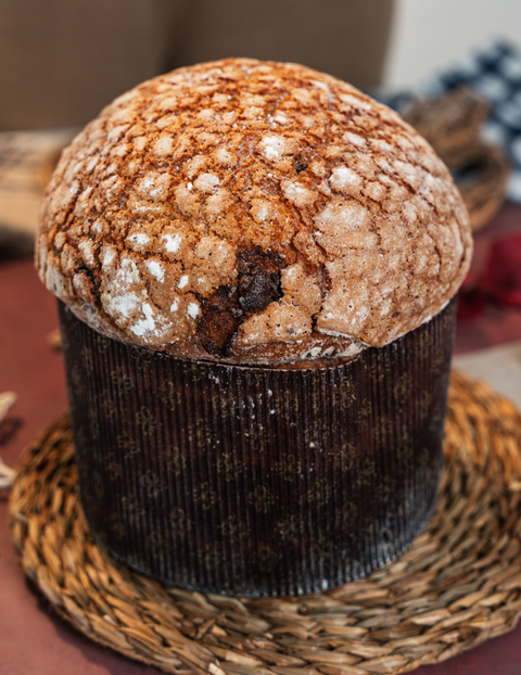 Panettone Tradicional con Chocolate 800g, hecho en Cantabria.