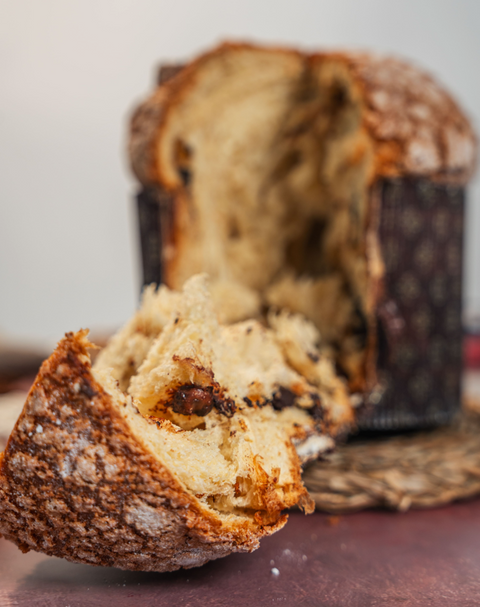 Panettone Tradicional con Chocolate 800g, hecho en Cantabria.