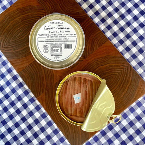 Lata abierta de anchoas de costera Pandereta Doña Tomasa, 125 g