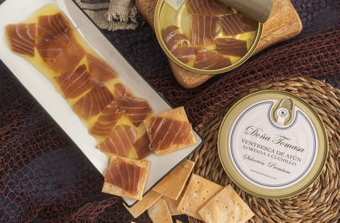 Ventresca de atún cortada a cuchillo 100g